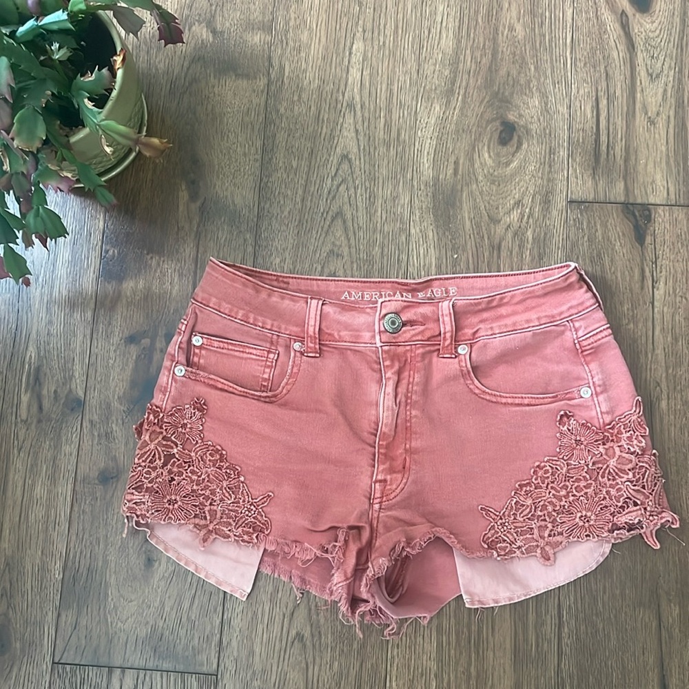 American Eagle High Rise Festival Shorts